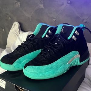 COPY - White/Black-Pure Platinum